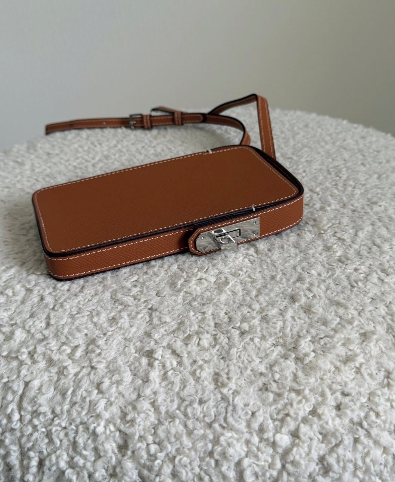 Étui de téléphone bandoulière camel