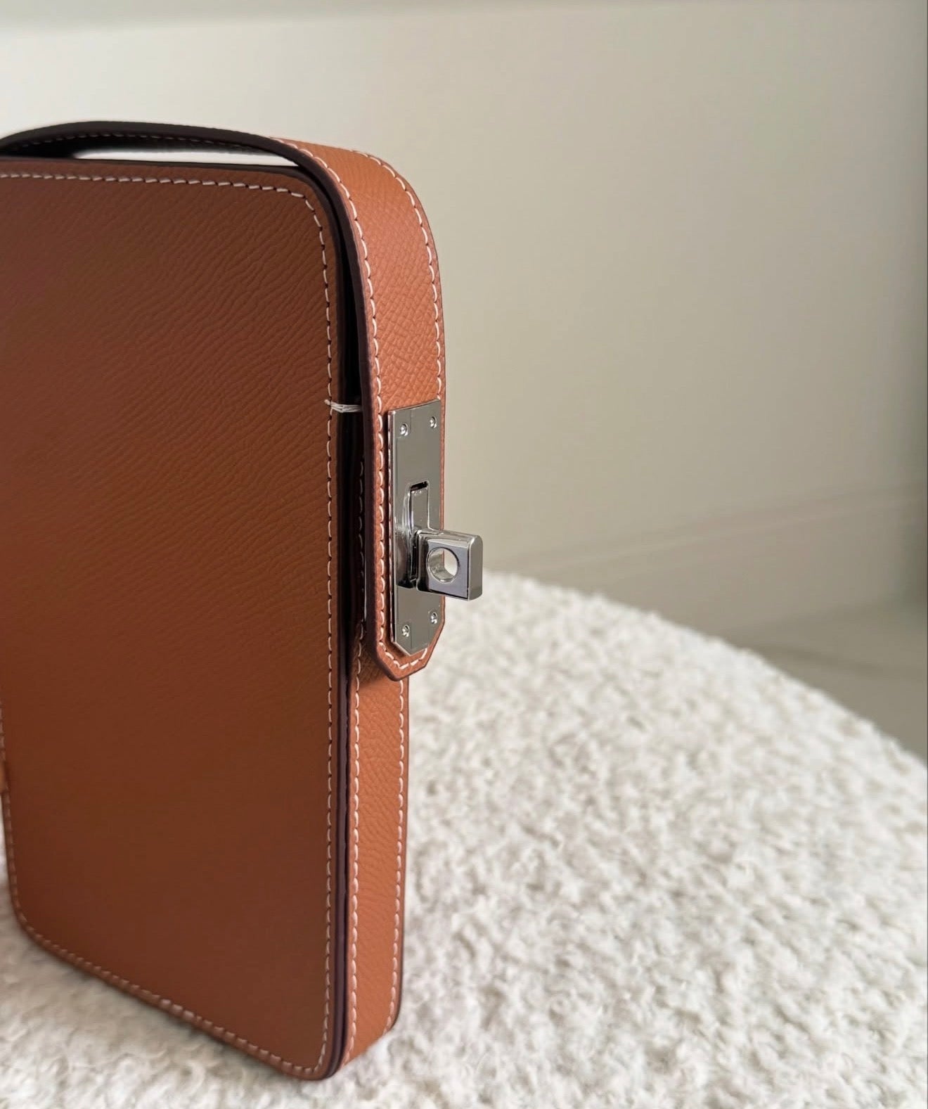 Étui de téléphone bandoulière camel